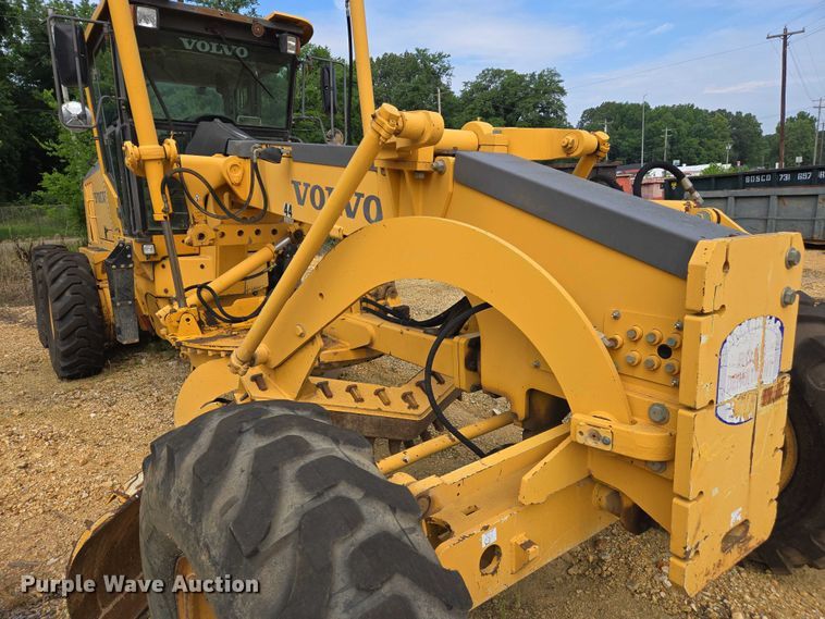 image for item DW7074 2008 Volvo  G930 motor grader