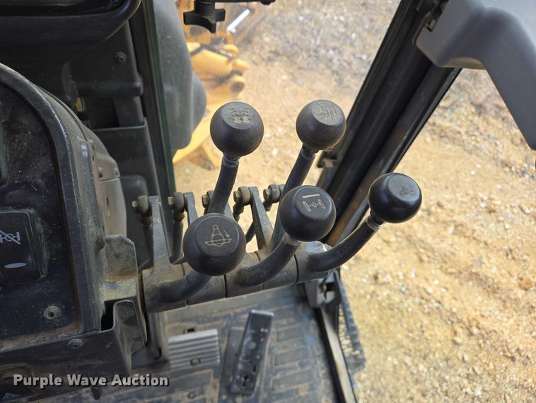 image for item DW7074 2008 Volvo  G930 motor grader