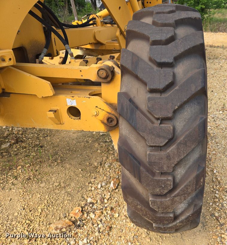 image for item DW7074 2008 Volvo  G930 motor grader