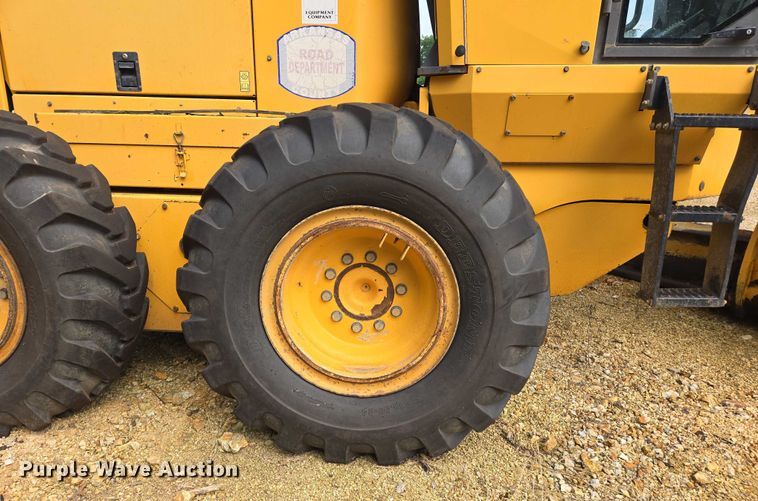 image for item DW7074 2008 Volvo  G930 motor grader