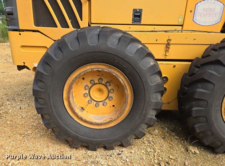 image for item DW7074 2008 Volvo  G930 motor grader