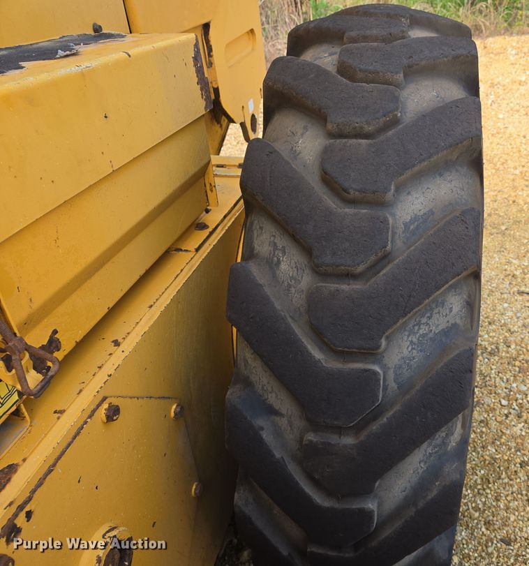 image for item DW7074 2008 Volvo  G930 motor grader