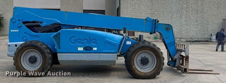 image for item DW7101 2014 Genie GTH-844 telehandler