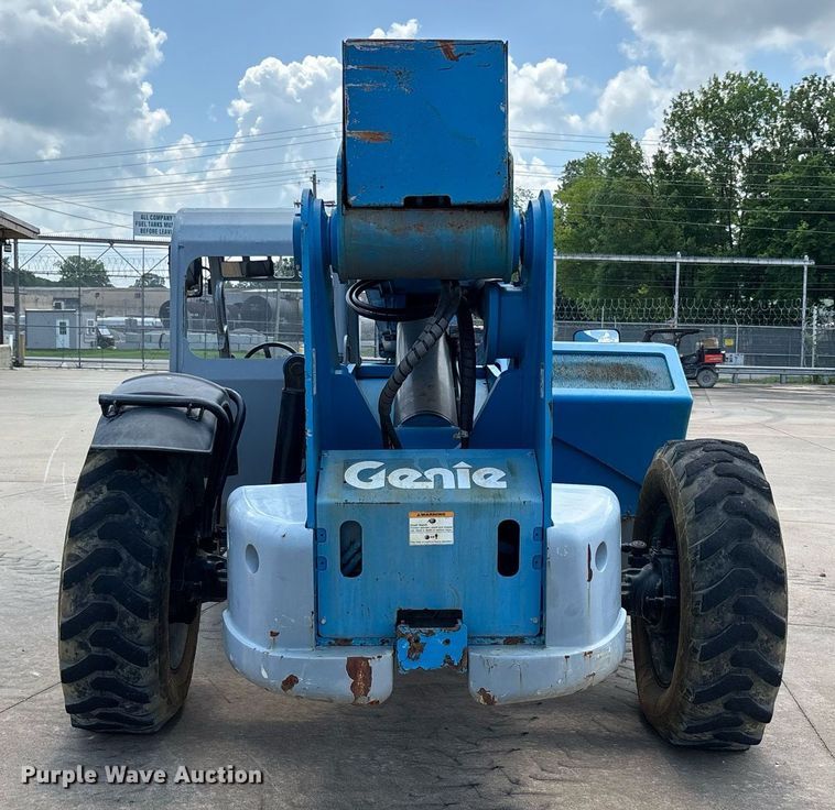 image for item DW7101 2014 Genie GTH-844 telehandler