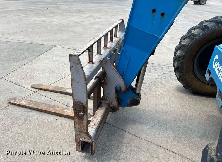 image for item DW7101 2014 Genie GTH-844 telehandler