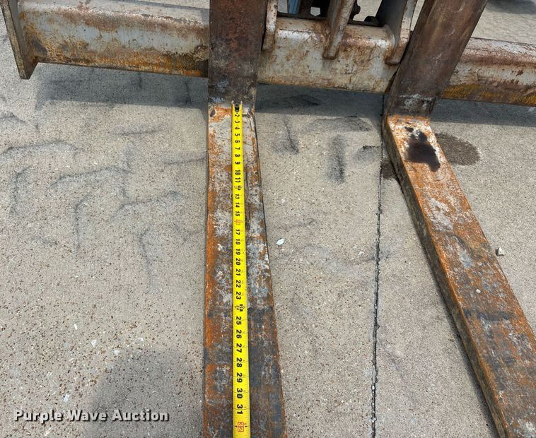 image for item DW7101 2014 Genie GTH-844 telehandler