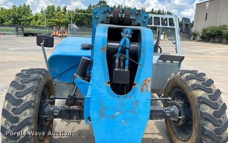 image for item DW7101 2014 Genie GTH-844 telehandler