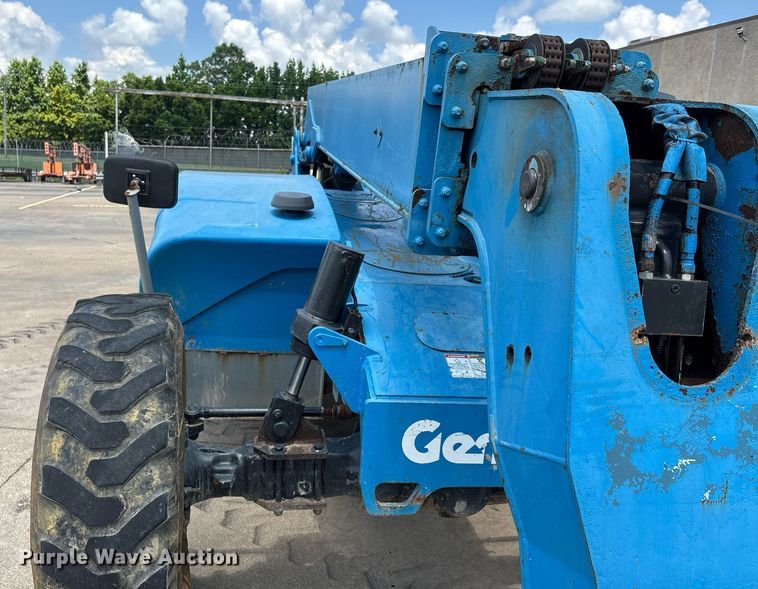 image for item DW7101 2014 Genie GTH-844 telehandler