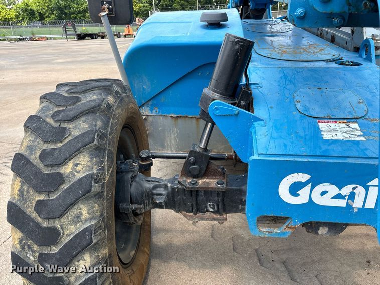 image for item DW7101 2014 Genie GTH-844 telehandler
