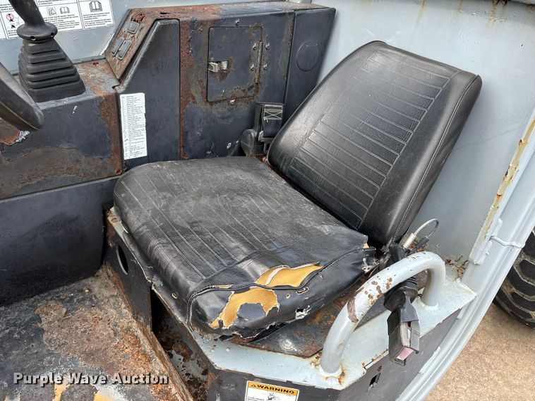 image for item DW7101 2014 Genie GTH-844 telehandler