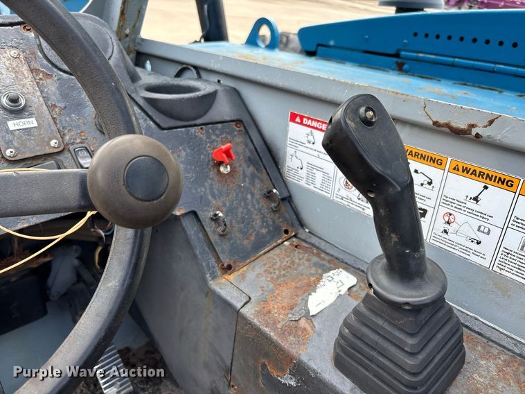 image for item DW7101 2014 Genie GTH-844 telehandler