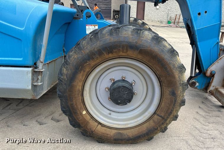 image for item DW7101 2014 Genie GTH-844 telehandler