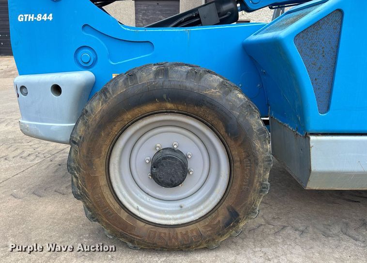 image for item DW7101 2014 Genie GTH-844 telehandler