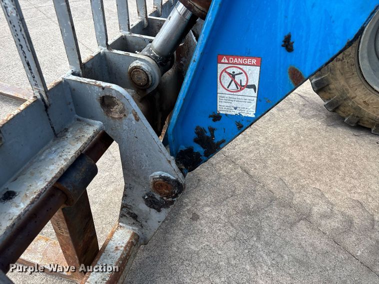 image for item DW7102 2007 Genie GTH-636 telehandler