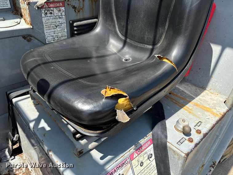 image for item DW7102 2007 Genie GTH-636 telehandler