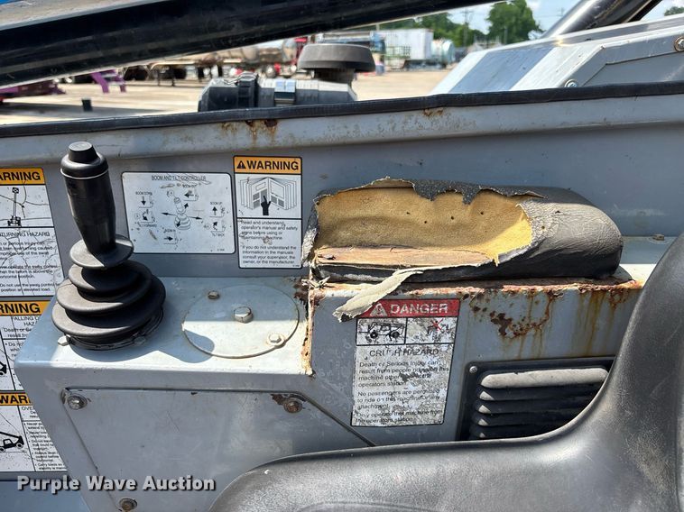 image for item DW7102 2007 Genie GTH-636 telehandler