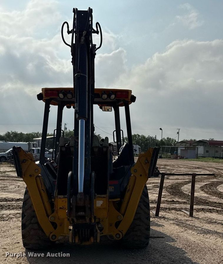 image for item DX5518 2019 John Deere 310SL backhoe