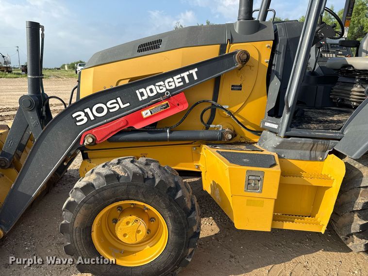 image for item DX5518 2019 John Deere 310SL backhoe