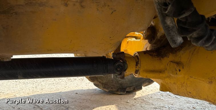 image for item DX5518 2019 John Deere 310SL backhoe