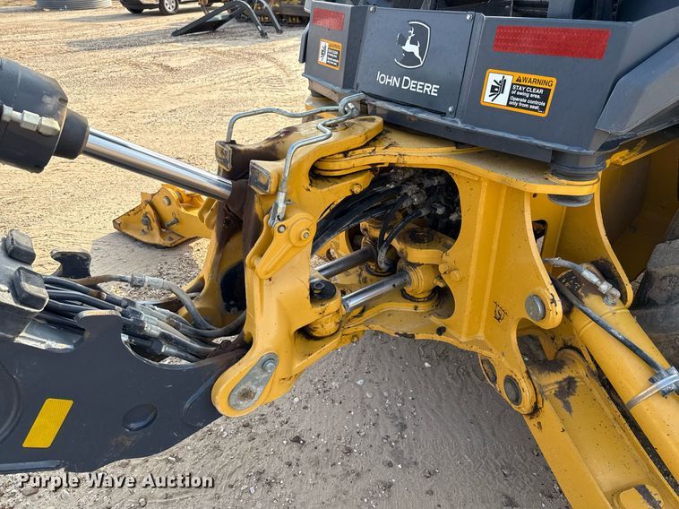 image for item DX5518 2019 John Deere 310SL backhoe