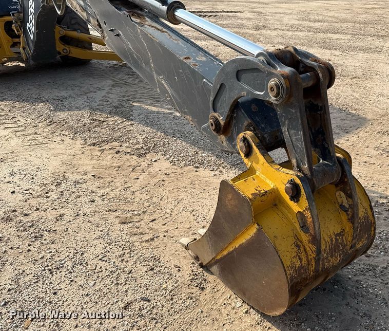 image for item DX5518 2019 John Deere 310SL backhoe