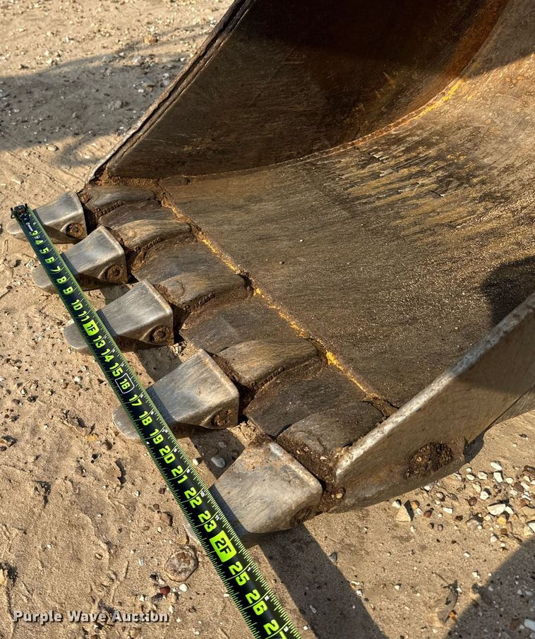 image for item DX5518 2019 John Deere 310SL backhoe