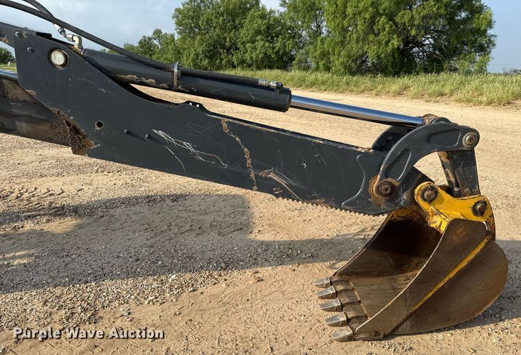 image for item DX5518 2019 John Deere 310SL backhoe