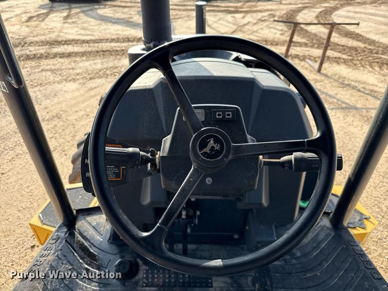 image for item DX5518 2019 John Deere 310SL backhoe