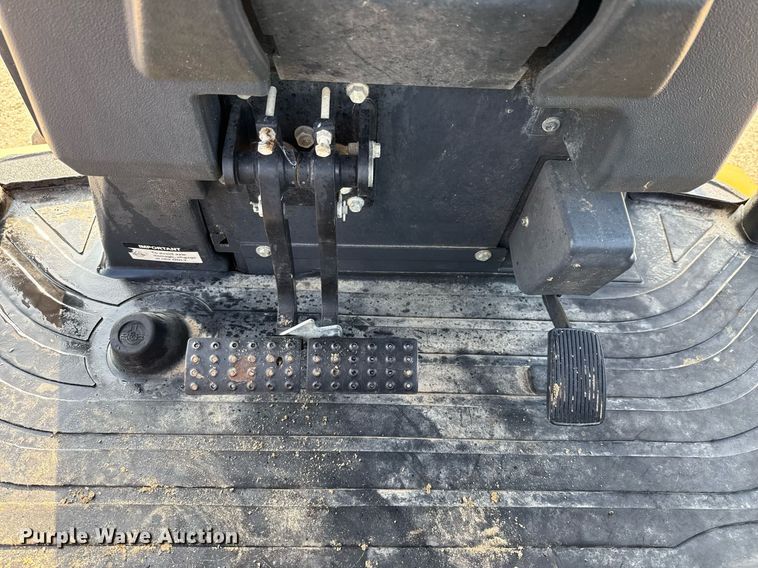 image for item DX5518 2019 John Deere 310SL backhoe