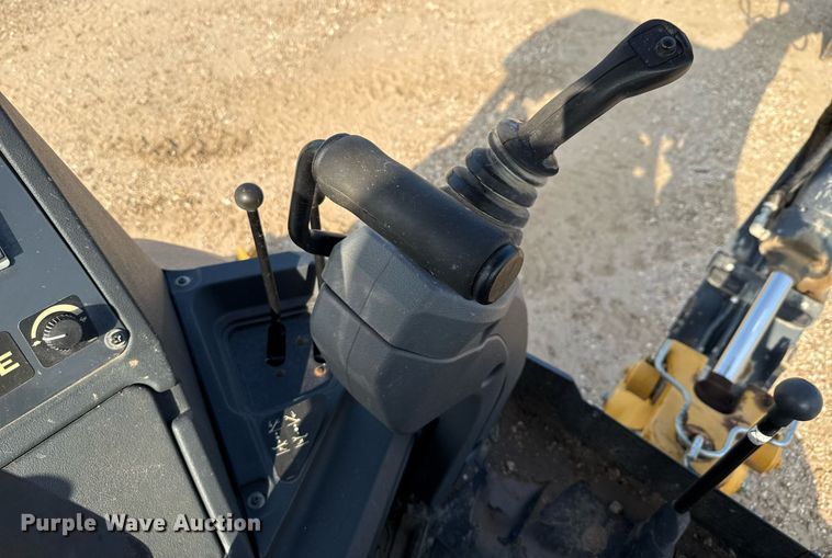 image for item DX5518 2019 John Deere 310SL backhoe