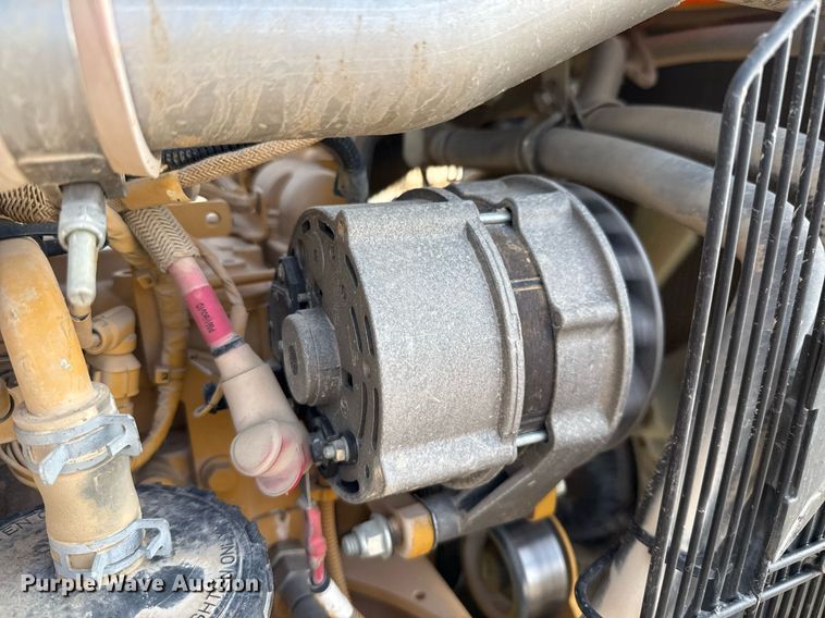 image for item DX5518 2019 John Deere 310SL backhoe