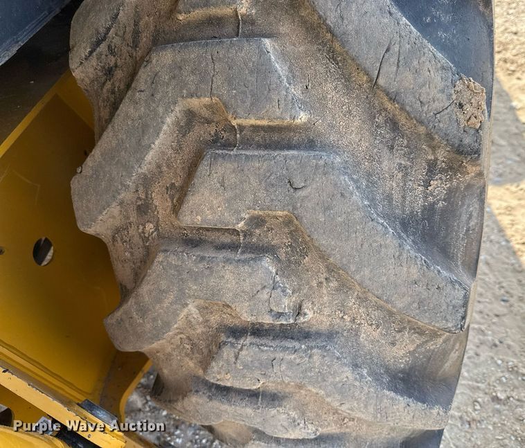 image for item DX5518 2019 John Deere 310SL backhoe