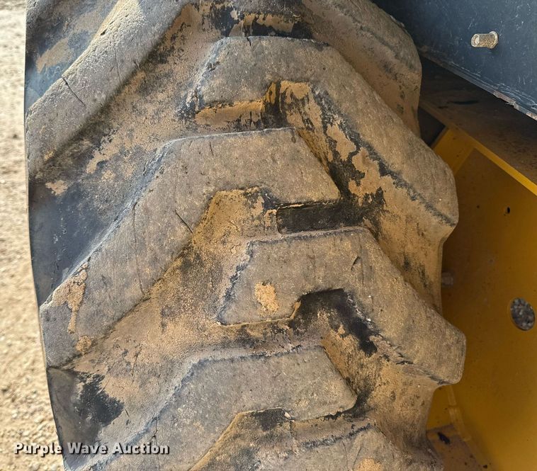 image for item DX5518 2019 John Deere 310SL backhoe