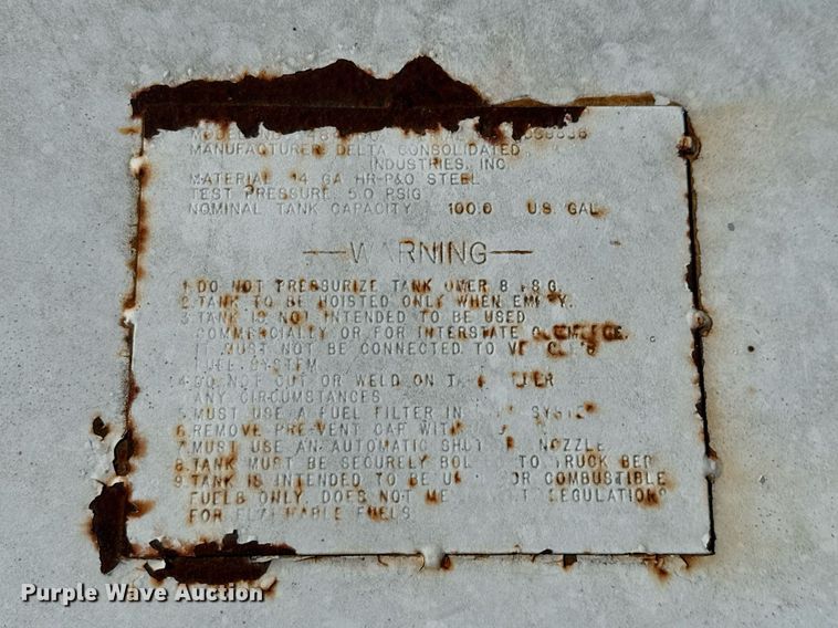 image for item DX5524 (6) auxiliary fuel tanks