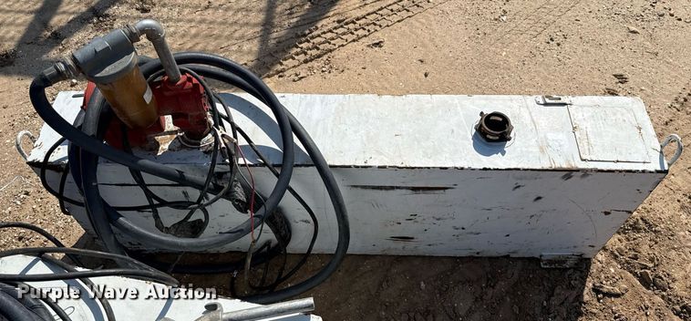 image for item DX5524 (6) auxiliary fuel tanks