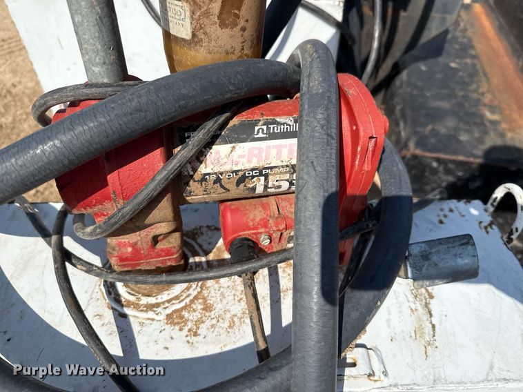 image for item DX5524 (6) auxiliary fuel tanks