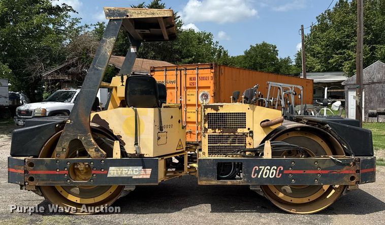 image for item DX5573 Hypac C766C double drum vibratory roller