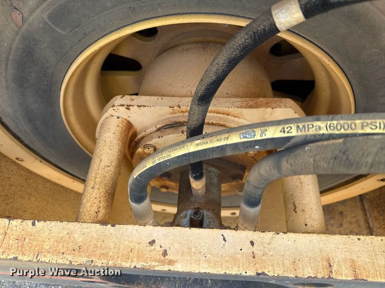 image for item DX5573 Hypac C766C double drum vibratory roller