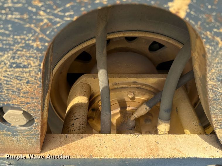 image for item DX5573 Hypac C766C double drum vibratory roller