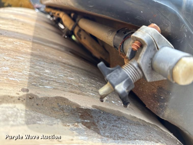 image for item DX5573 Hypac C766C double drum vibratory roller