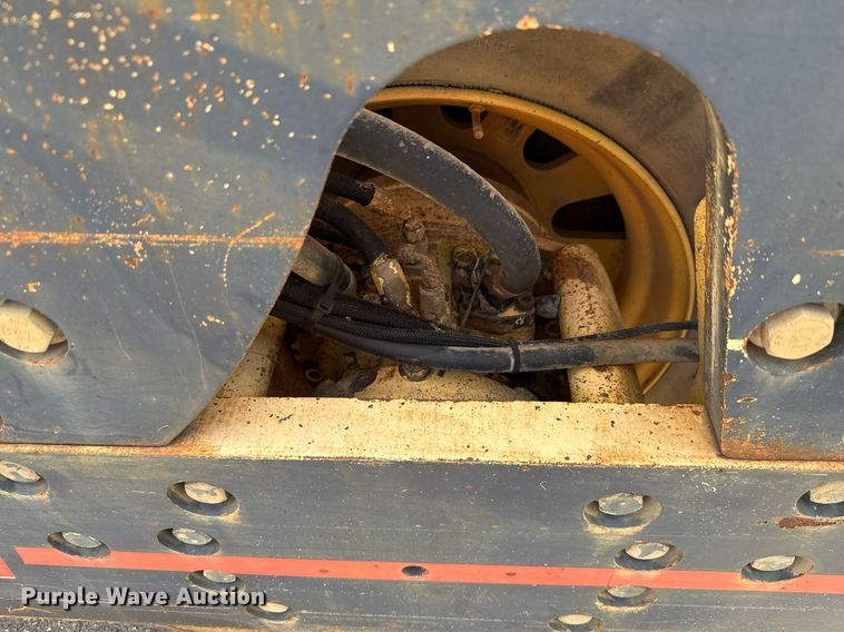 image for item DX5573 Hypac C766C double drum vibratory roller