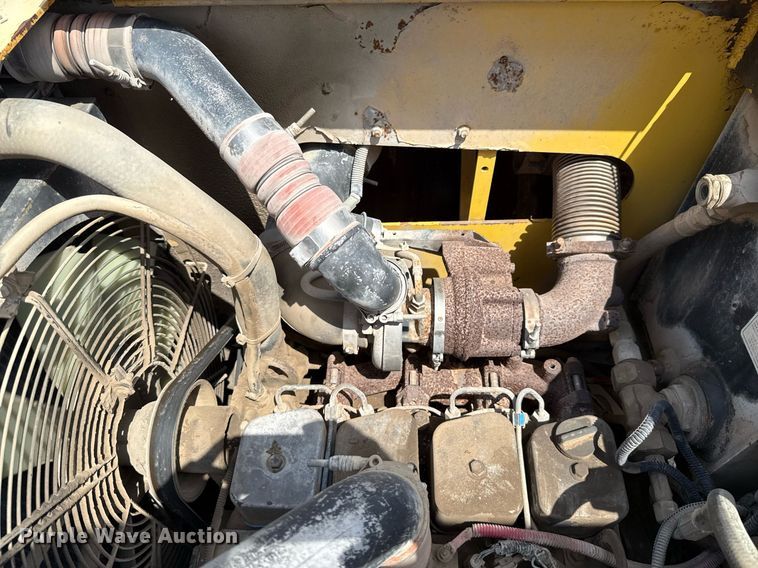 image for item DX5573 Hypac C766C double drum vibratory roller