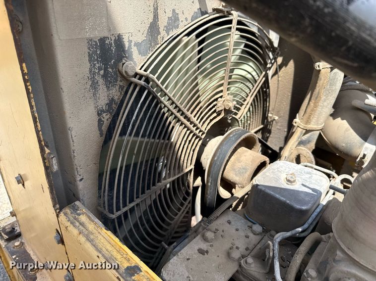 image for item DX5573 Hypac C766C double drum vibratory roller