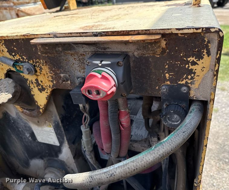 image for item DX5573 Hypac C766C double drum vibratory roller