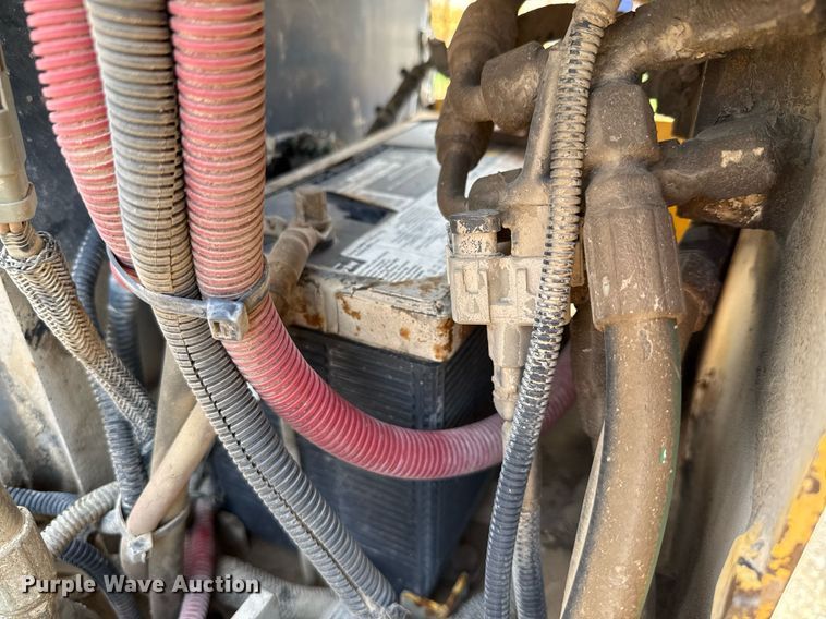 image for item DX5573 Hypac C766C double drum vibratory roller