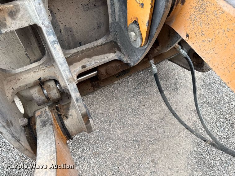 image for item DX5586 2011 Case 621E wheel loader