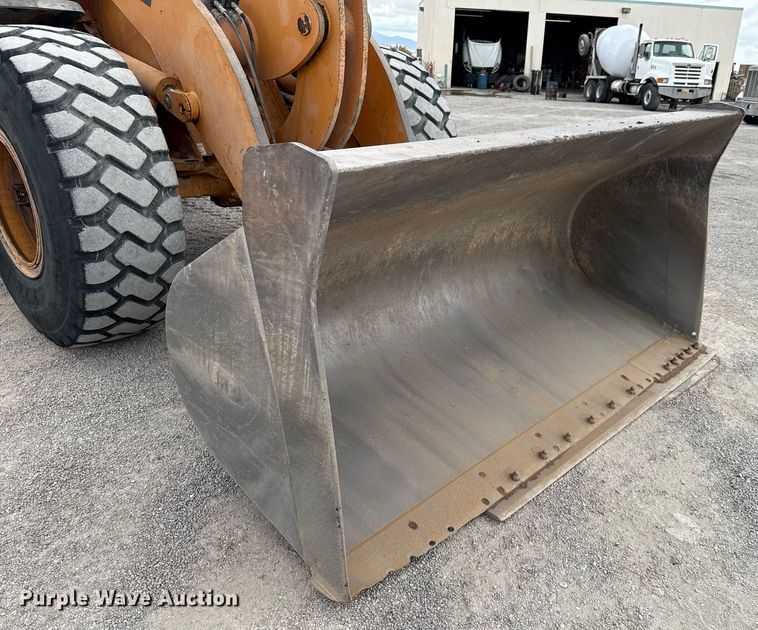 image for item DX5586 2011 Case 621E wheel loader