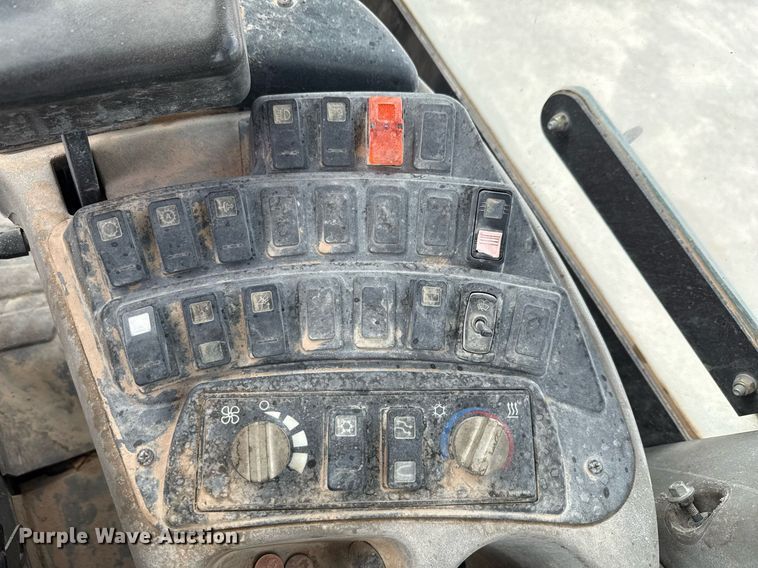 image for item DX5586 2011 Case 621E wheel loader