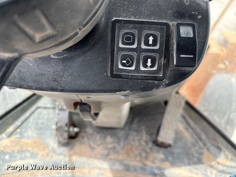 image for item DX5586 2011 Case 621E wheel loader