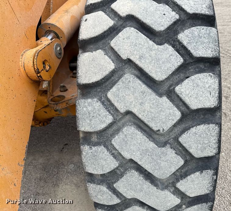 image for item DX5586 2011 Case 621E wheel loader